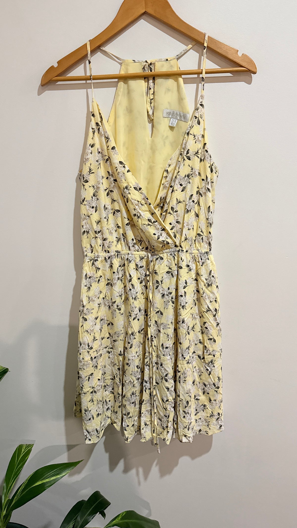 Forever New Yellow Floral Print Sleeveless Dress Size 10