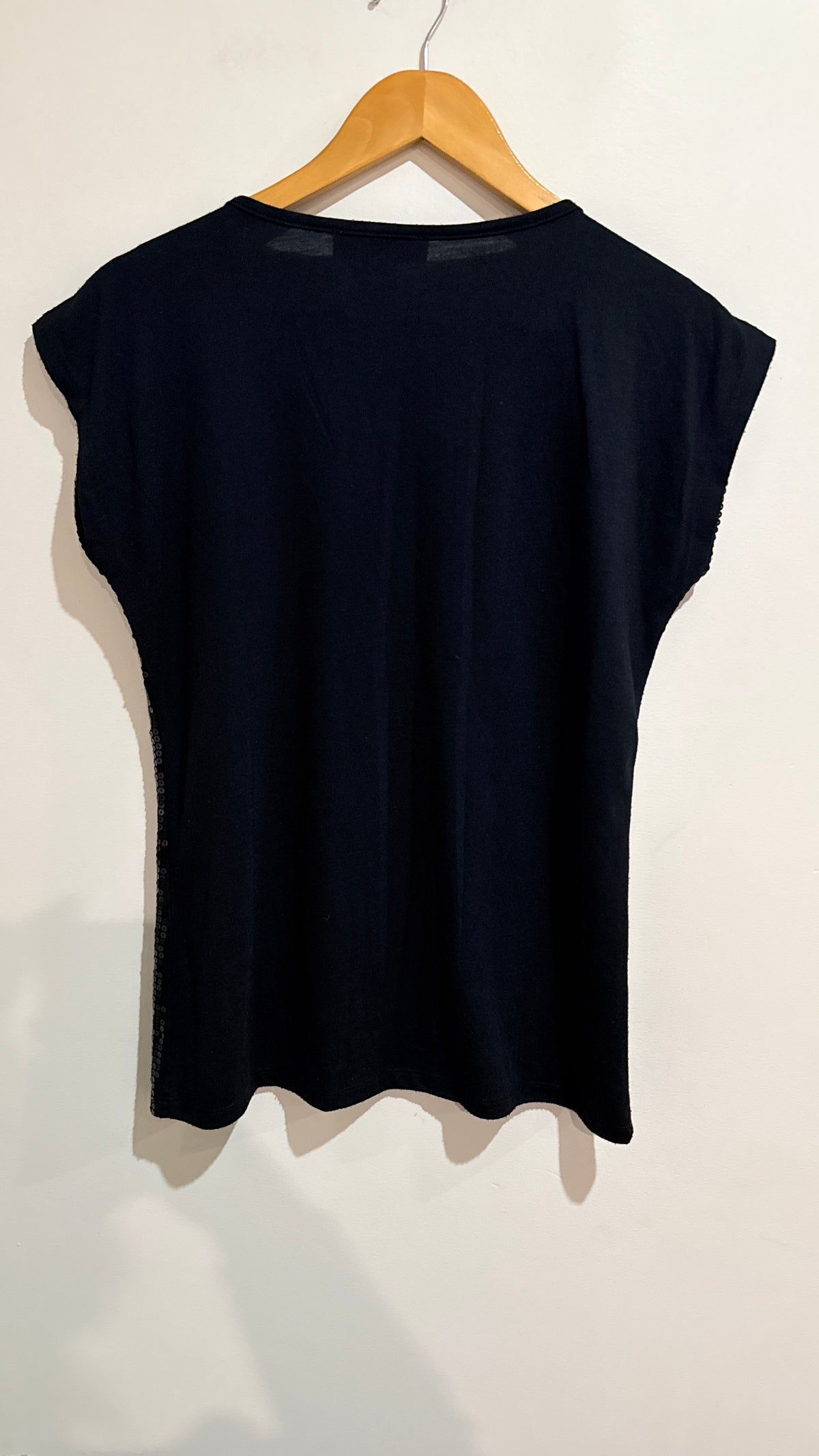 Cruise Wear & Co Black Sequin Front Top Size M