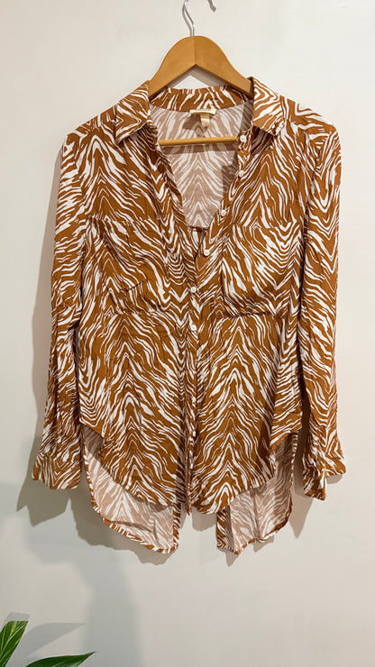Zulu & Zephyr Tan Zebra Print Long Sleeve Shirt Size 8