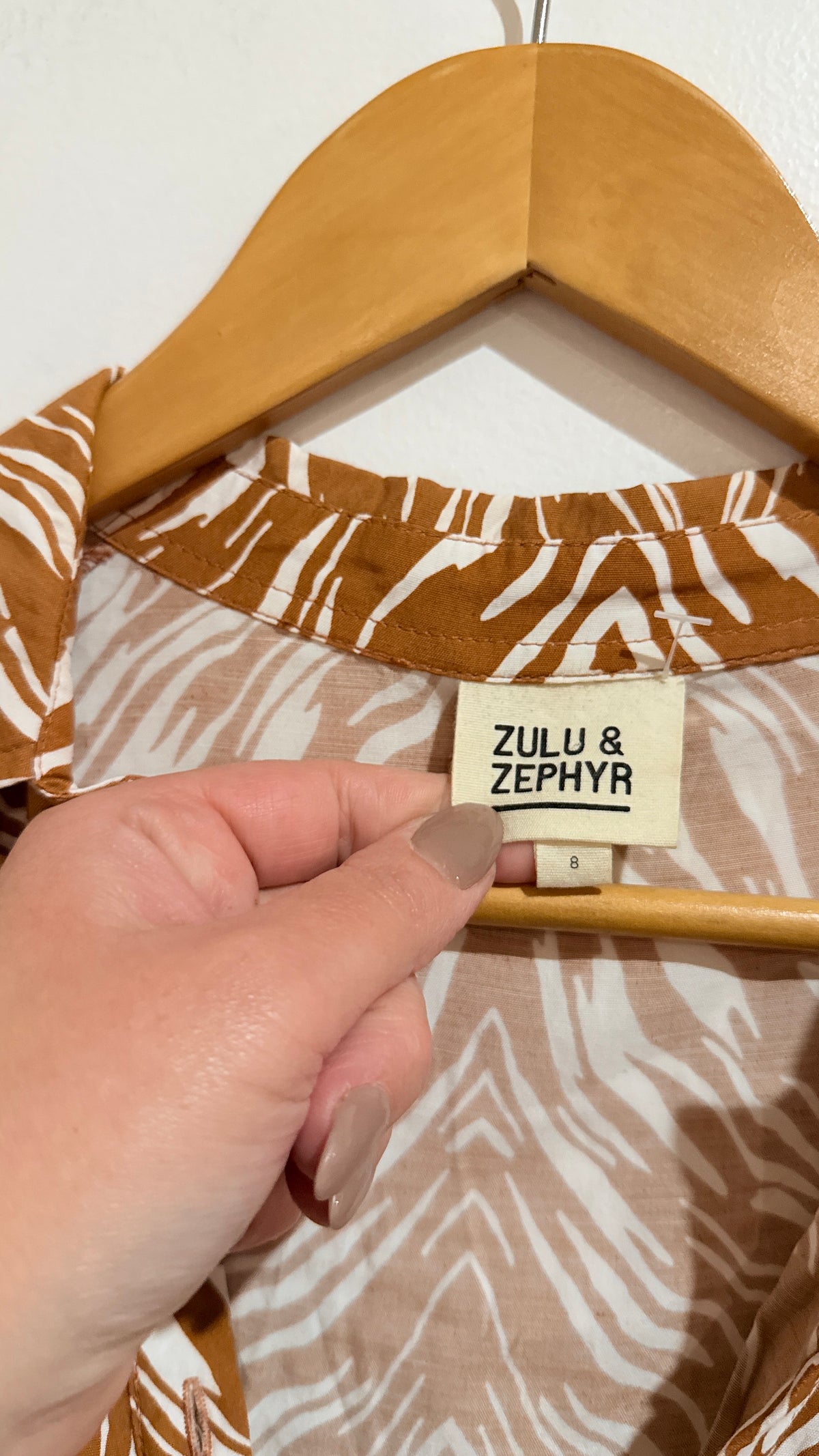 Zulu & Zephyr Tan Zebra Print Long Sleeve Shirt Size 8
