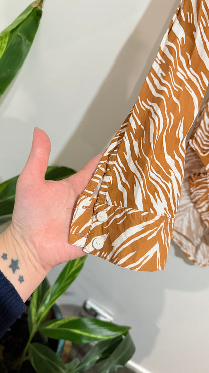 Zulu & Zephyr Tan Zebra Print Long Sleeve Shirt Size 8