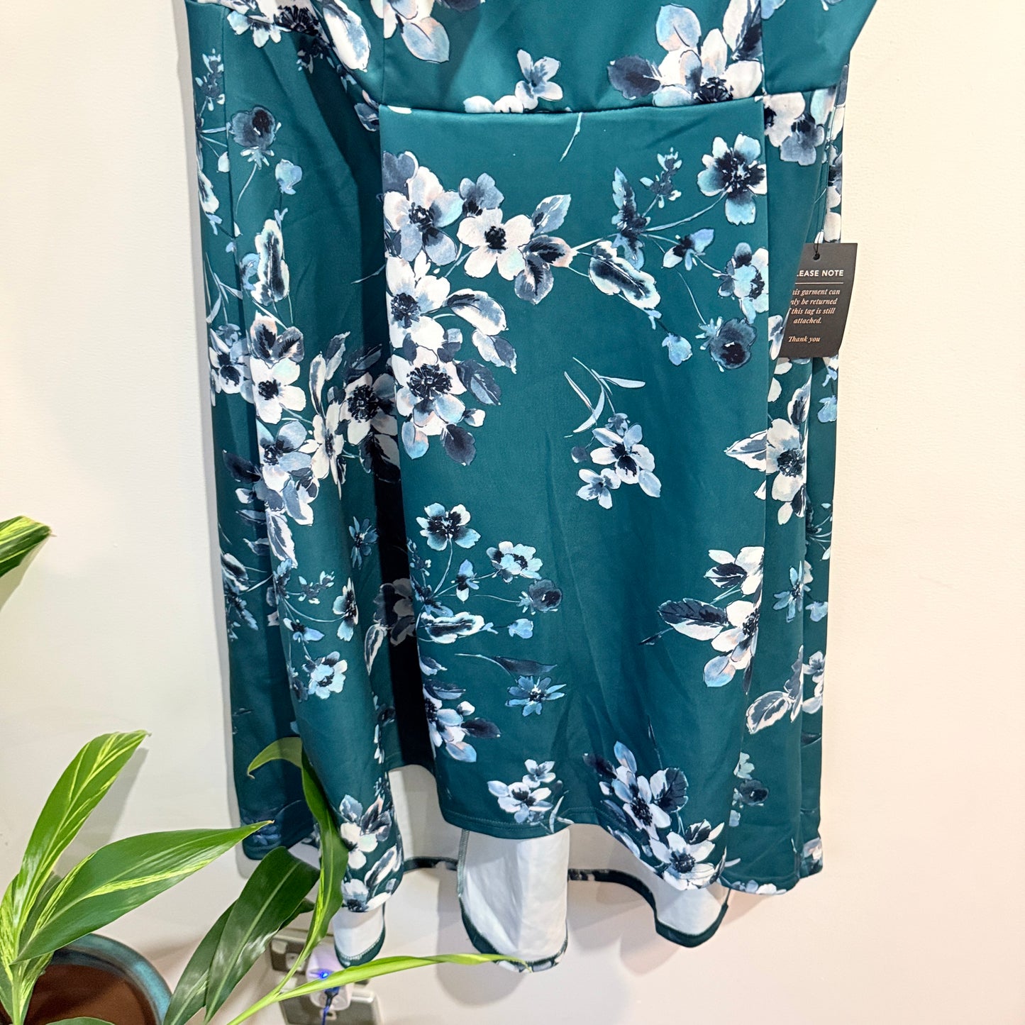 Mela London Green Floral Bardot Prom Dress Size UK 16 (XL)