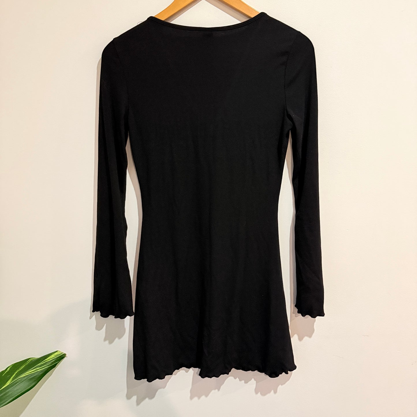 SHEIN Black Ribbed V-Neck Mini Dress Size S