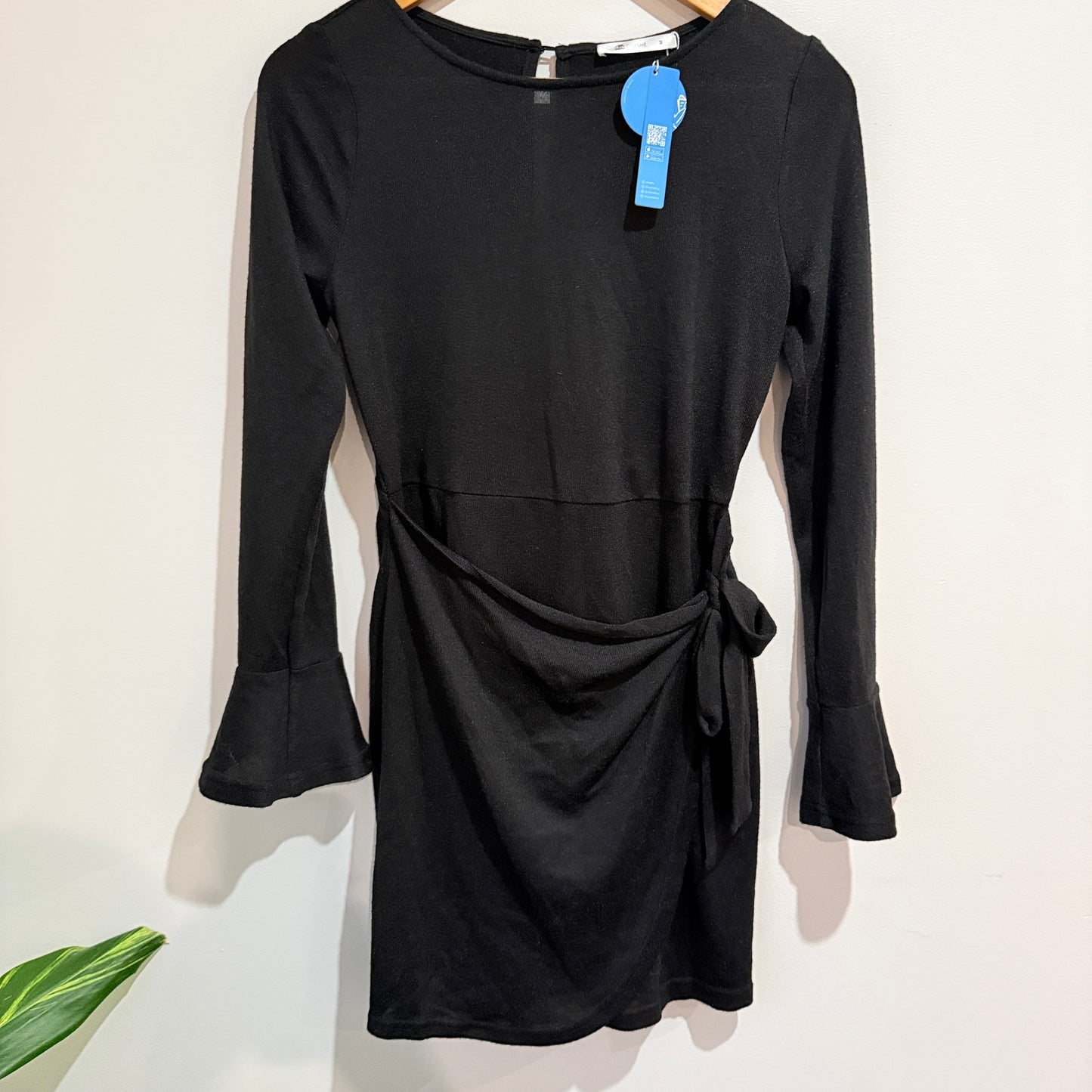 Cupshe Black Bell-Sleeve Wrap Mini Dress Size M
