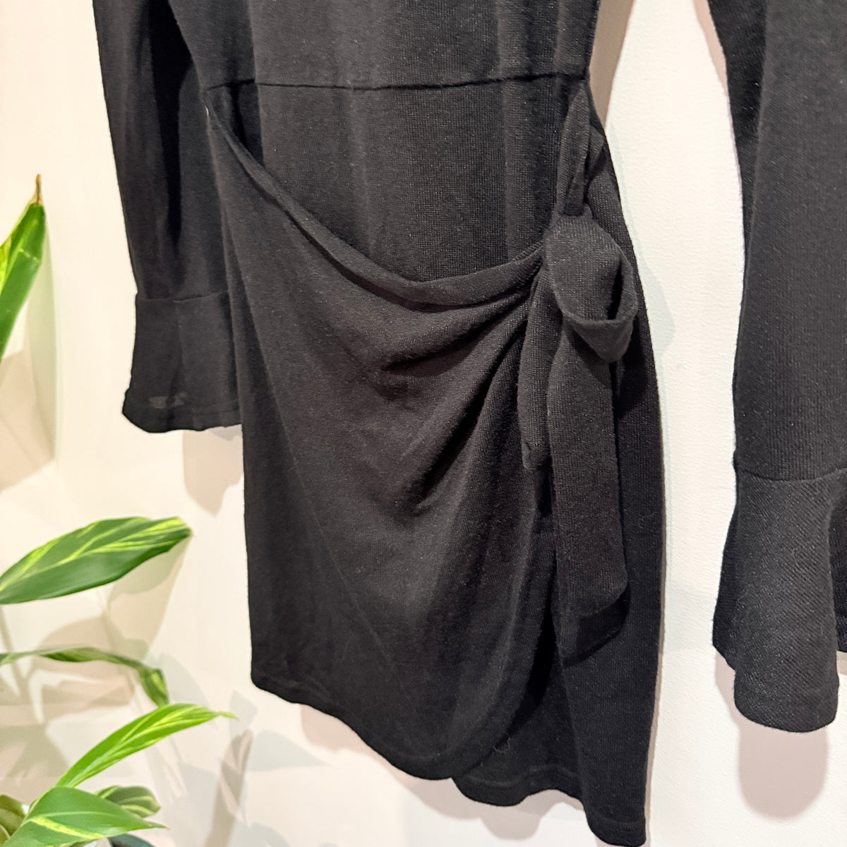 Cupshe Black Bell-Sleeve Wrap Mini Dress Size M