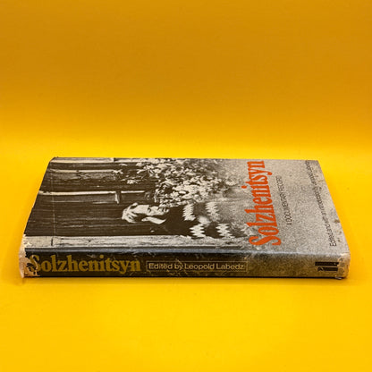 Solzhenitsyn: A Documentary Record by Leopold Labedz (1970)