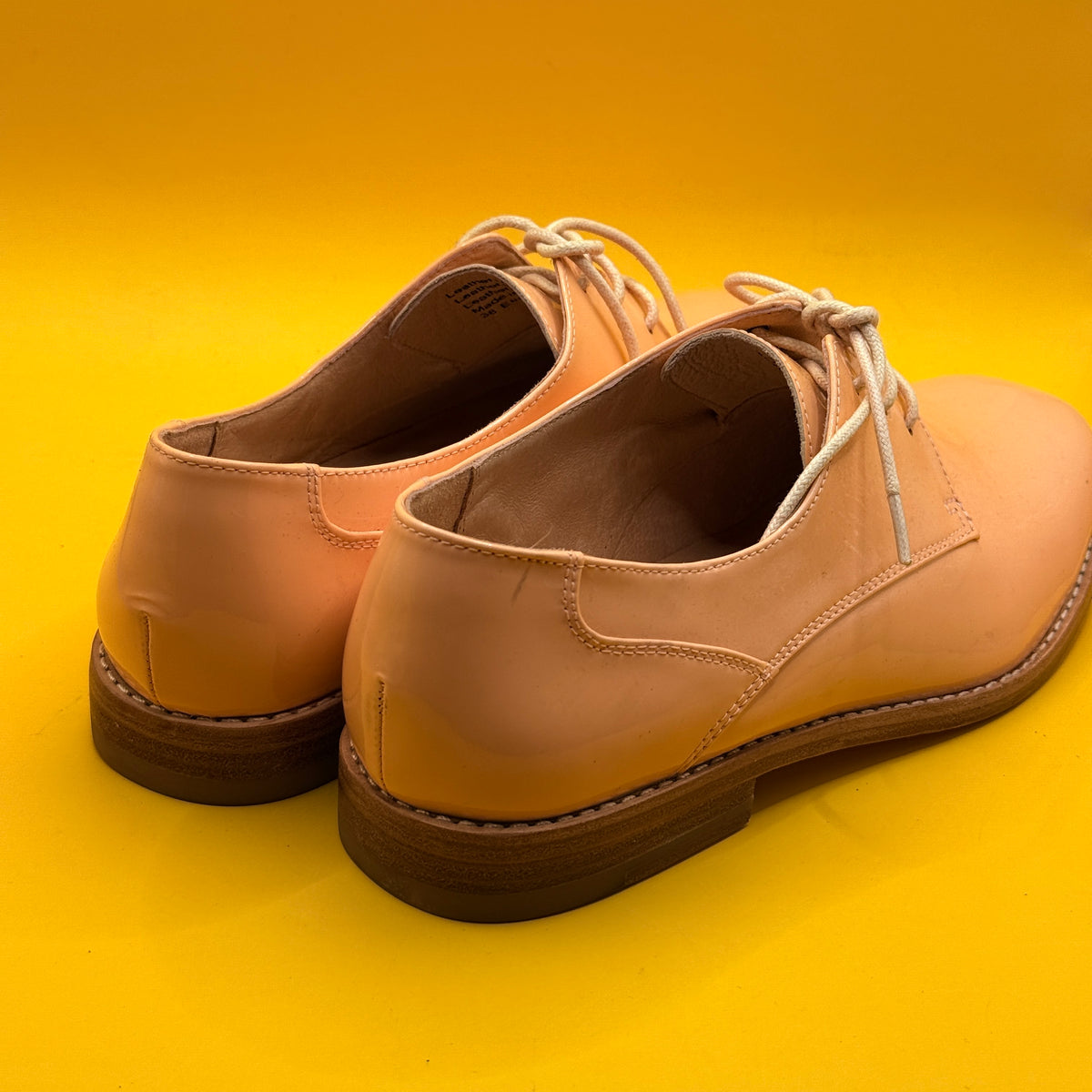 Vanishing Elephant Peach Patent Derby Shoes Size 8