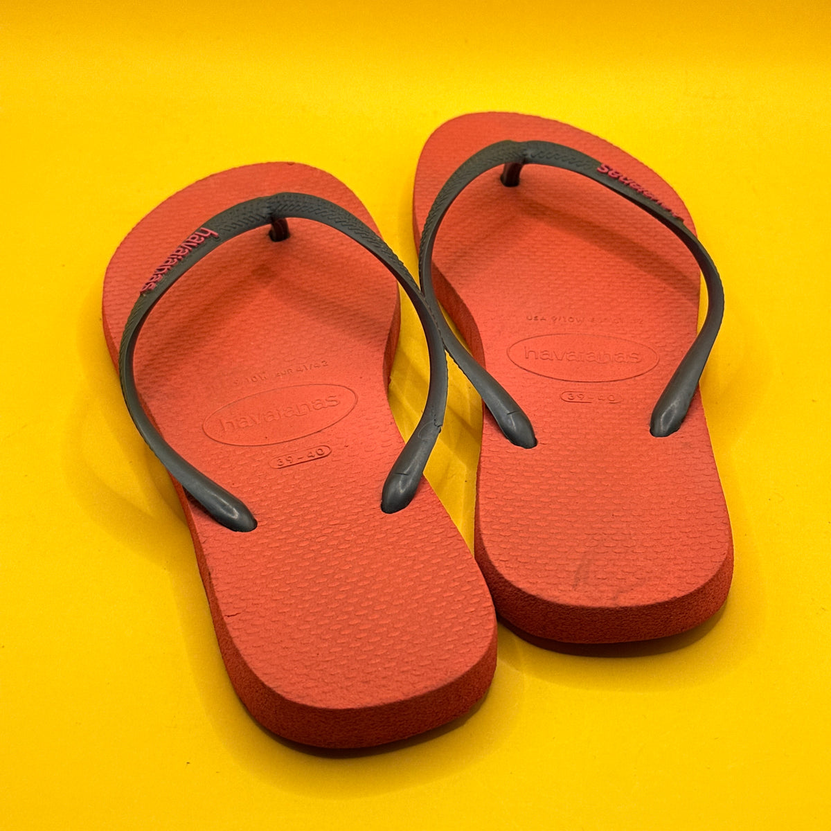 Havaianas Red Black Flip-Flops Size 39–40