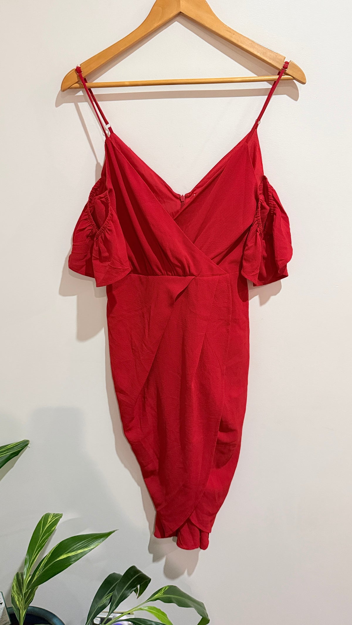 Showpo Red Satin Cold Shoulder Midi Dress Size 8