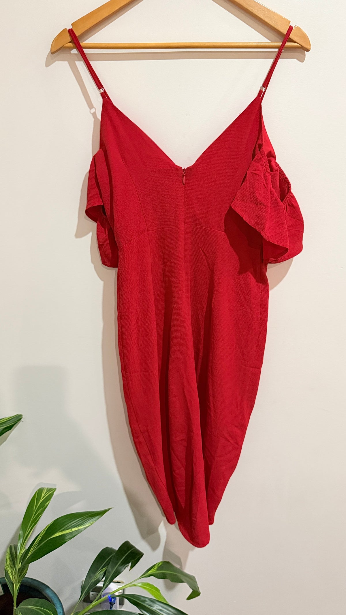 Showpo Red Satin Cold Shoulder Midi Dress Size 8