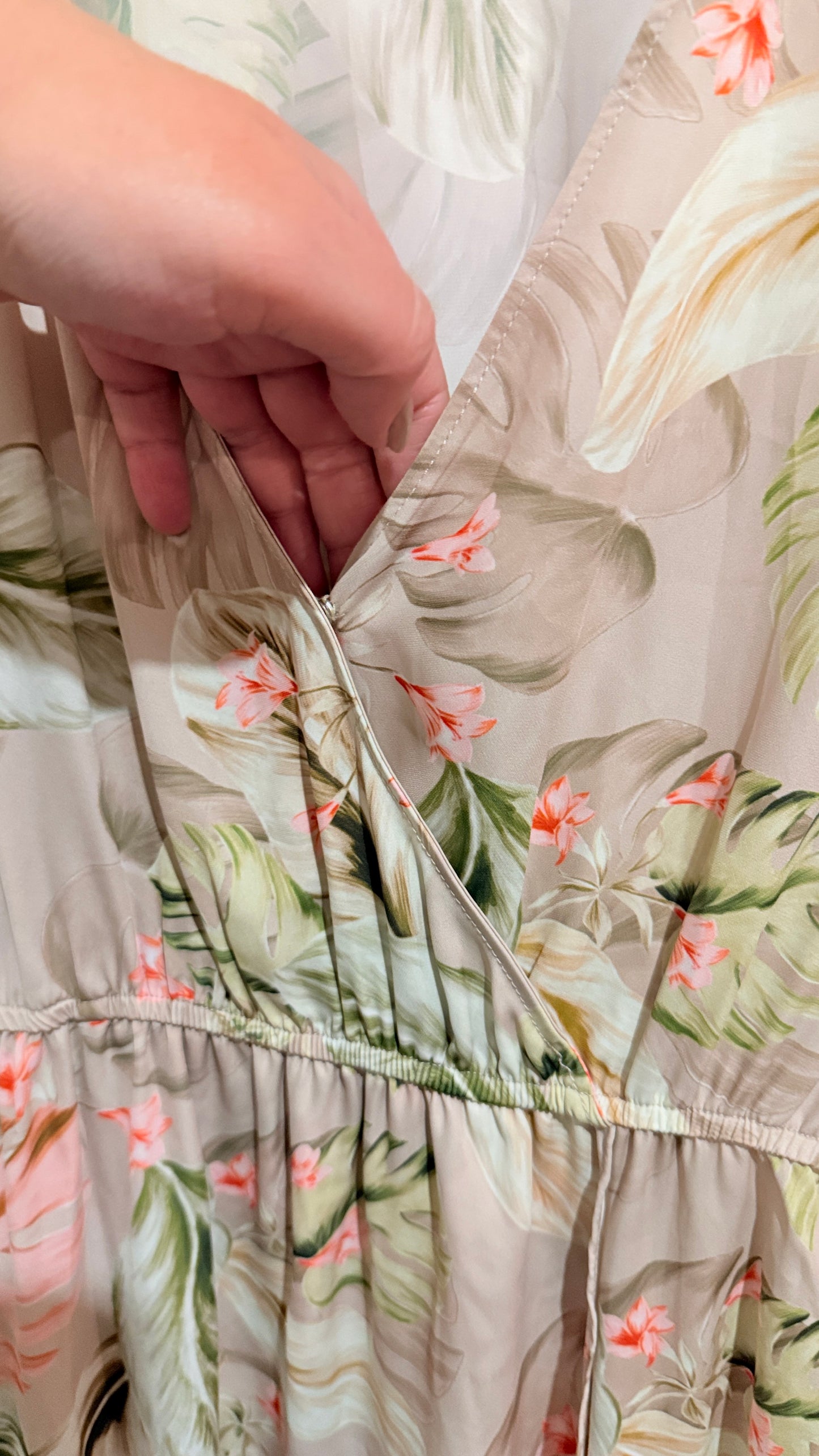 Witchery Cream Floral Print Wrap Midi Dress Size 8