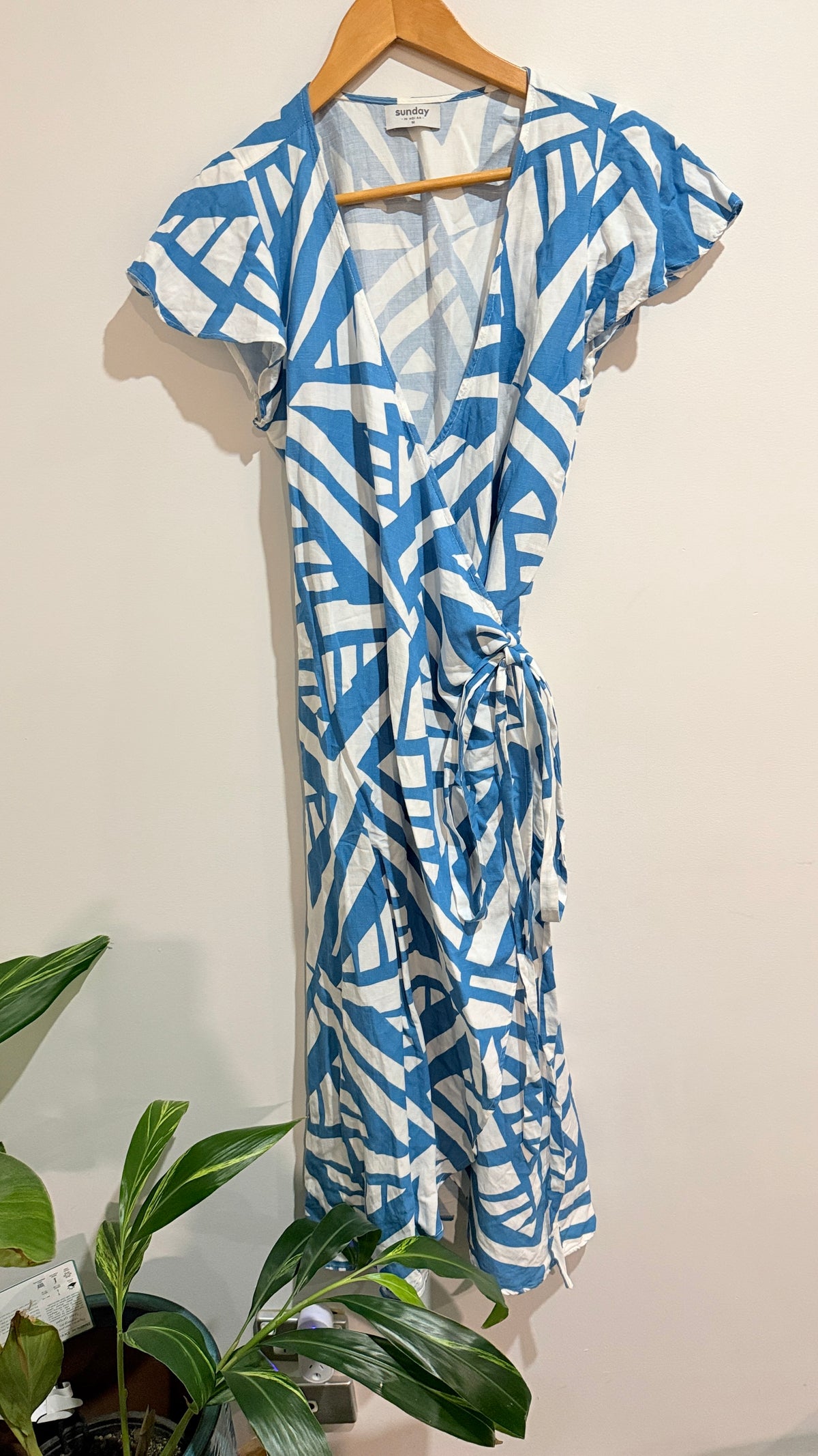 Sunday in Hoi An Blue & White Print Wrap Dress Size M