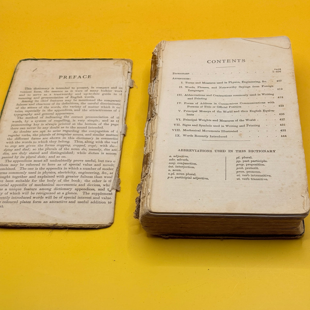 Vintage Standard English Dictionary