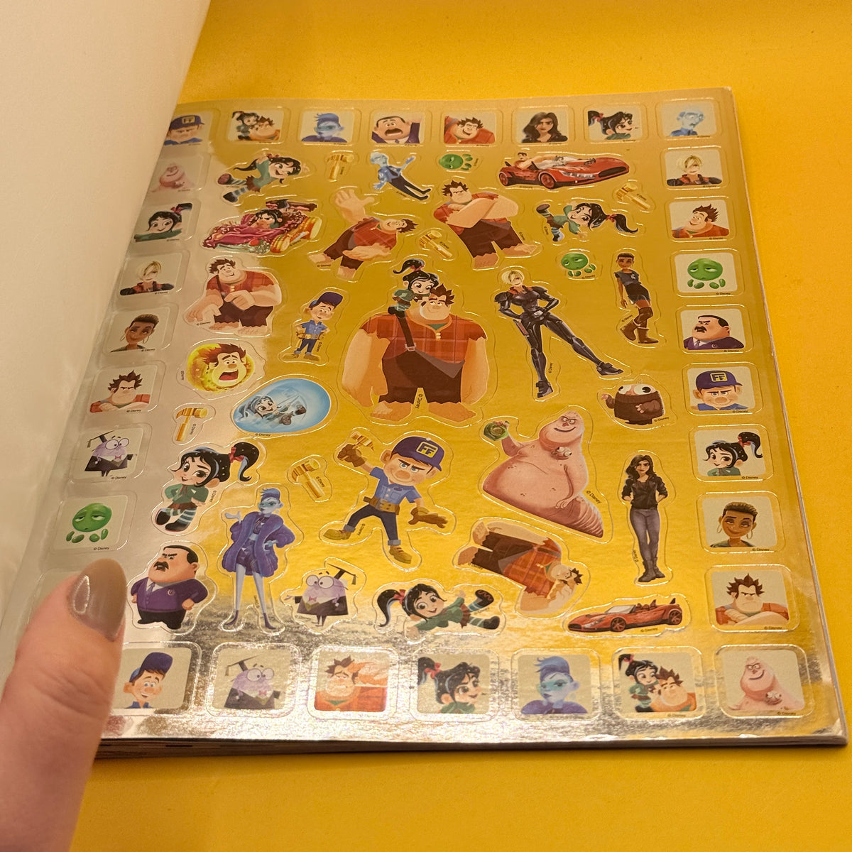 Ralph Breaks the Internet: 1001 Stickers by Disney