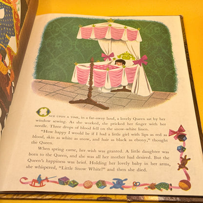 Walt Disney’s Snow White and the Seven Dwarfs by Jane Werner