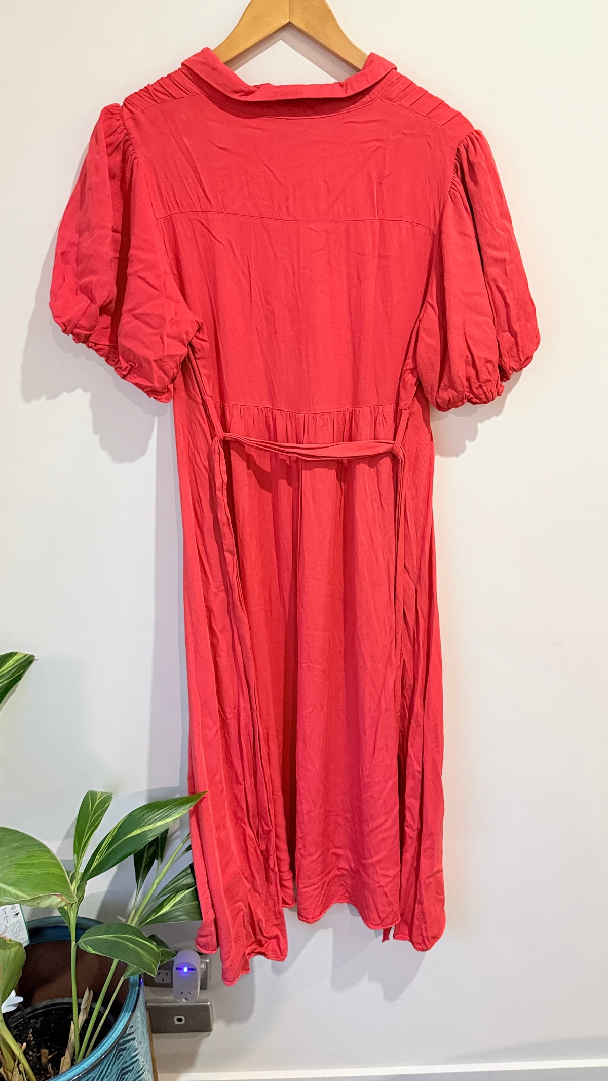 Mirrou Tiered Button Front Dress Size 14