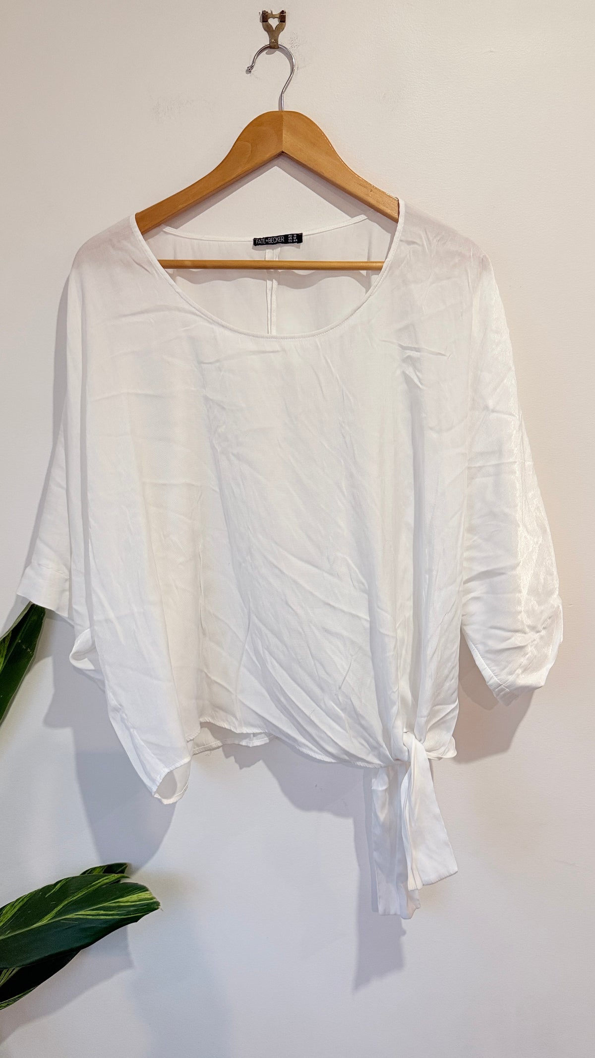 Fate + Becker White Tie Front Blouse Size AU 16