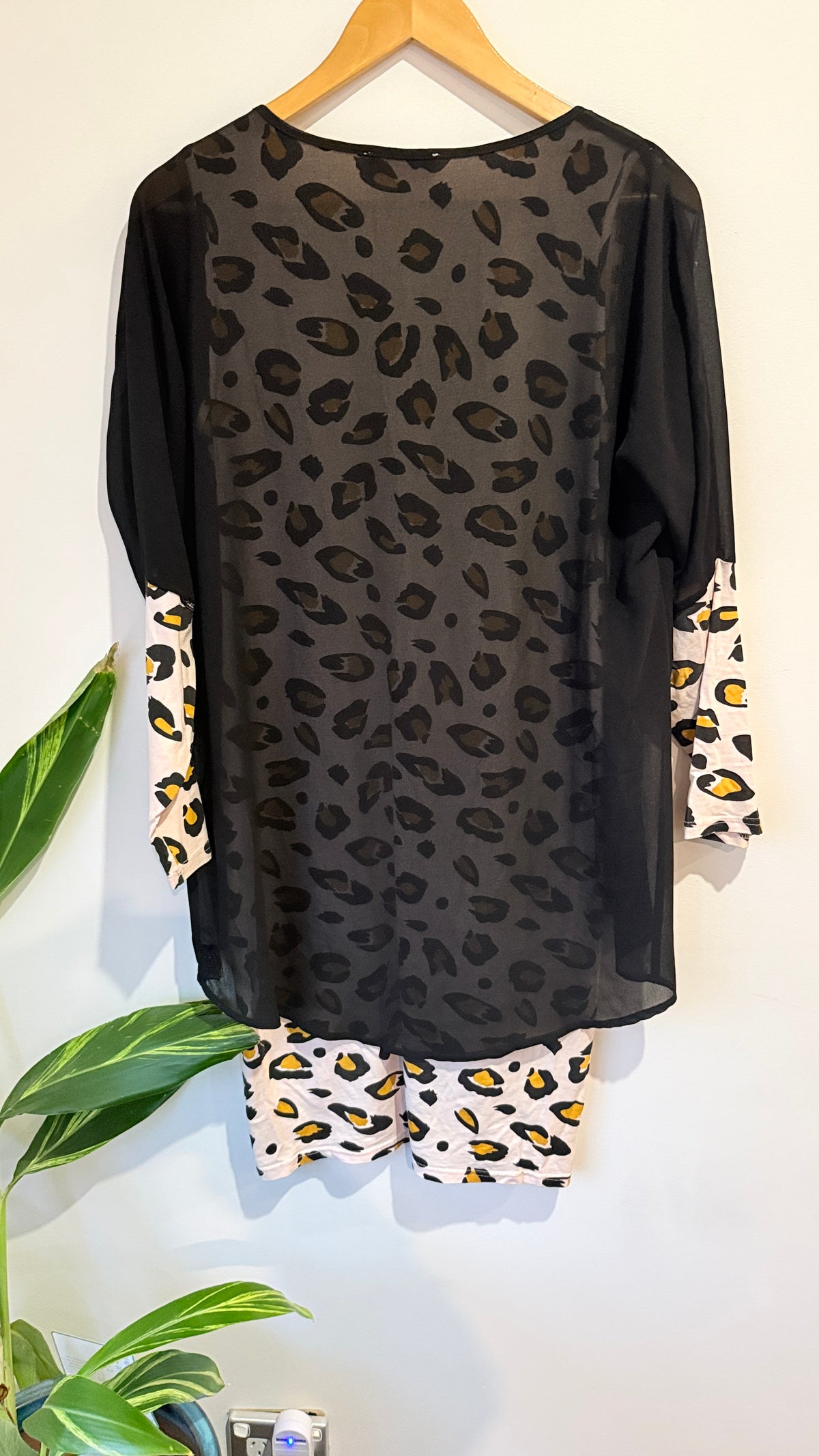 Charlo Animal Print Long Sleeve Top Size 10