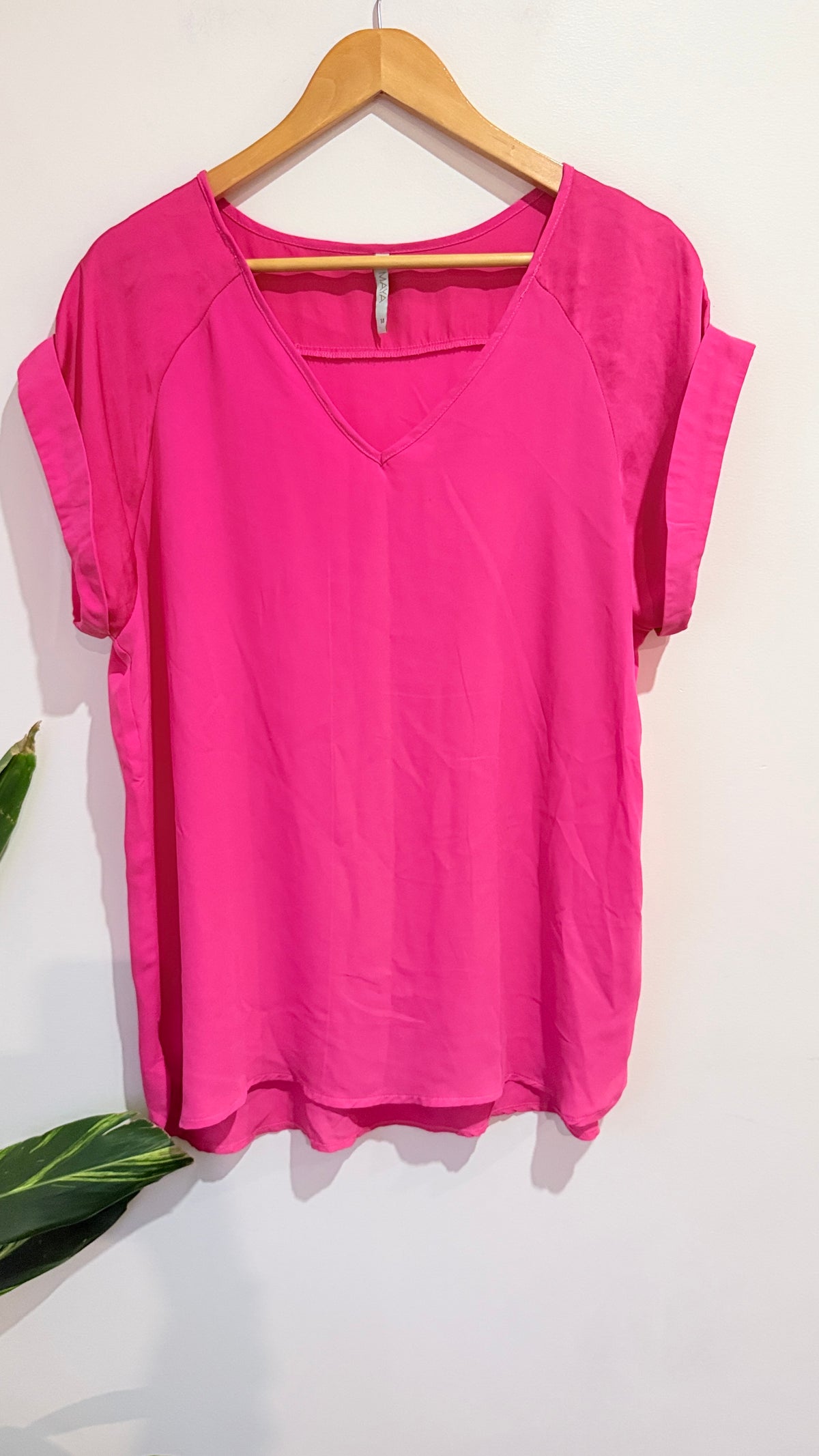 Maya Pink V-Neck Short Sleeve Top Size 14