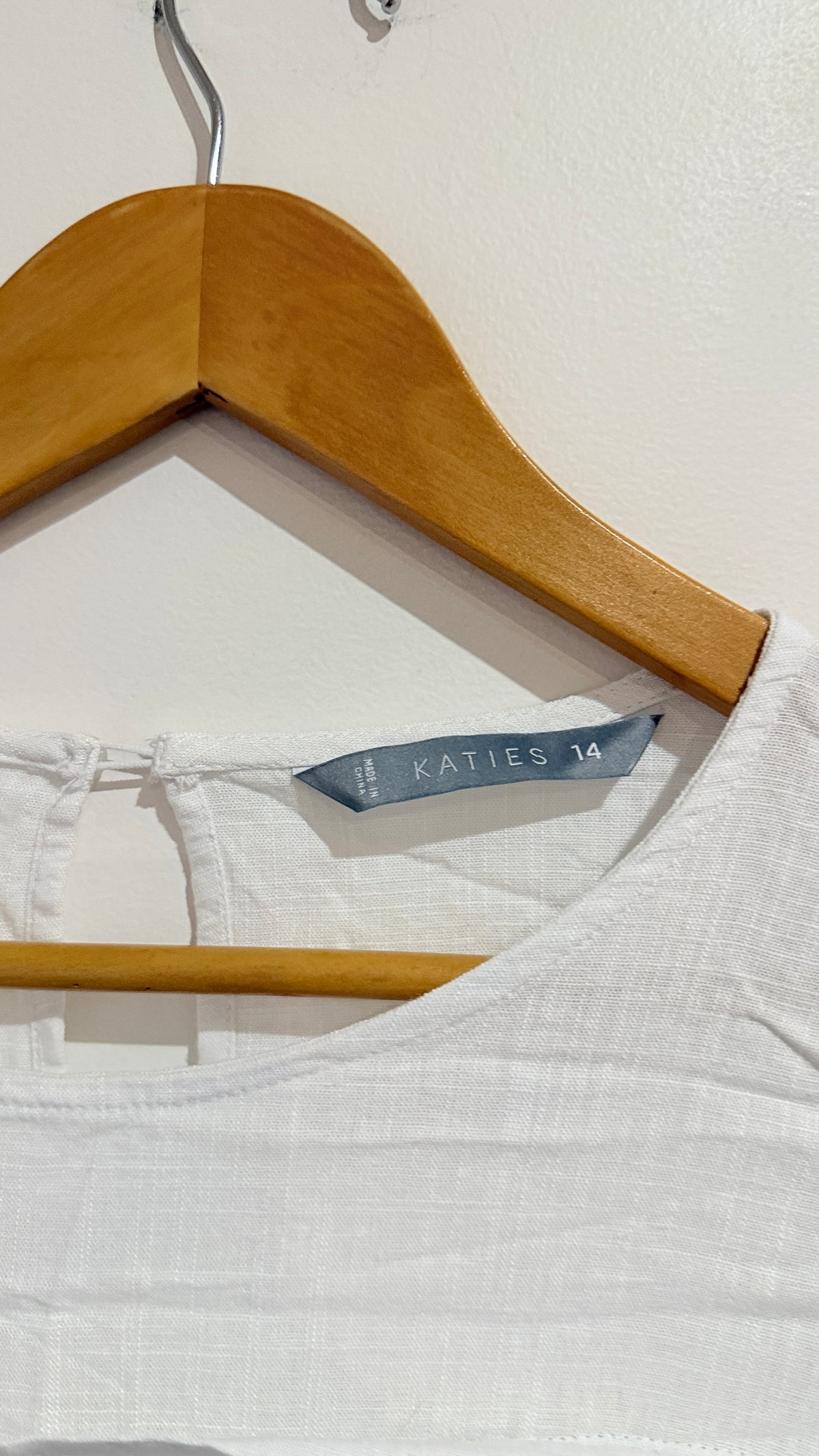 Katies White Linen Blend Short Sleeve Top Size 14