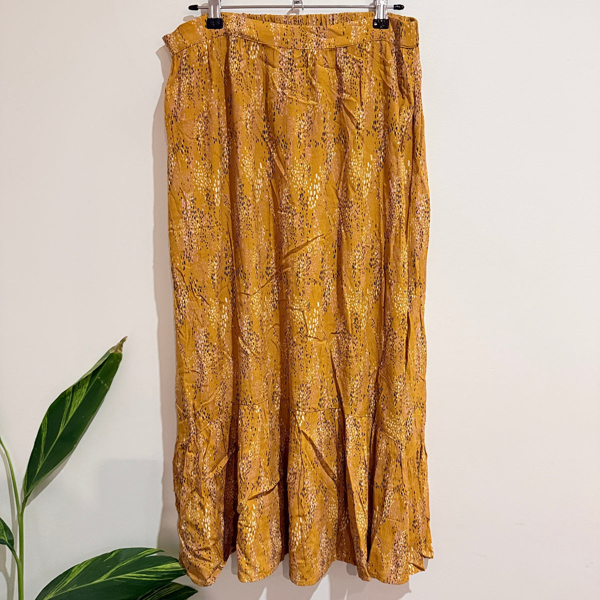 Stella + Gemma Mustard Print Midi Skirt Size 14