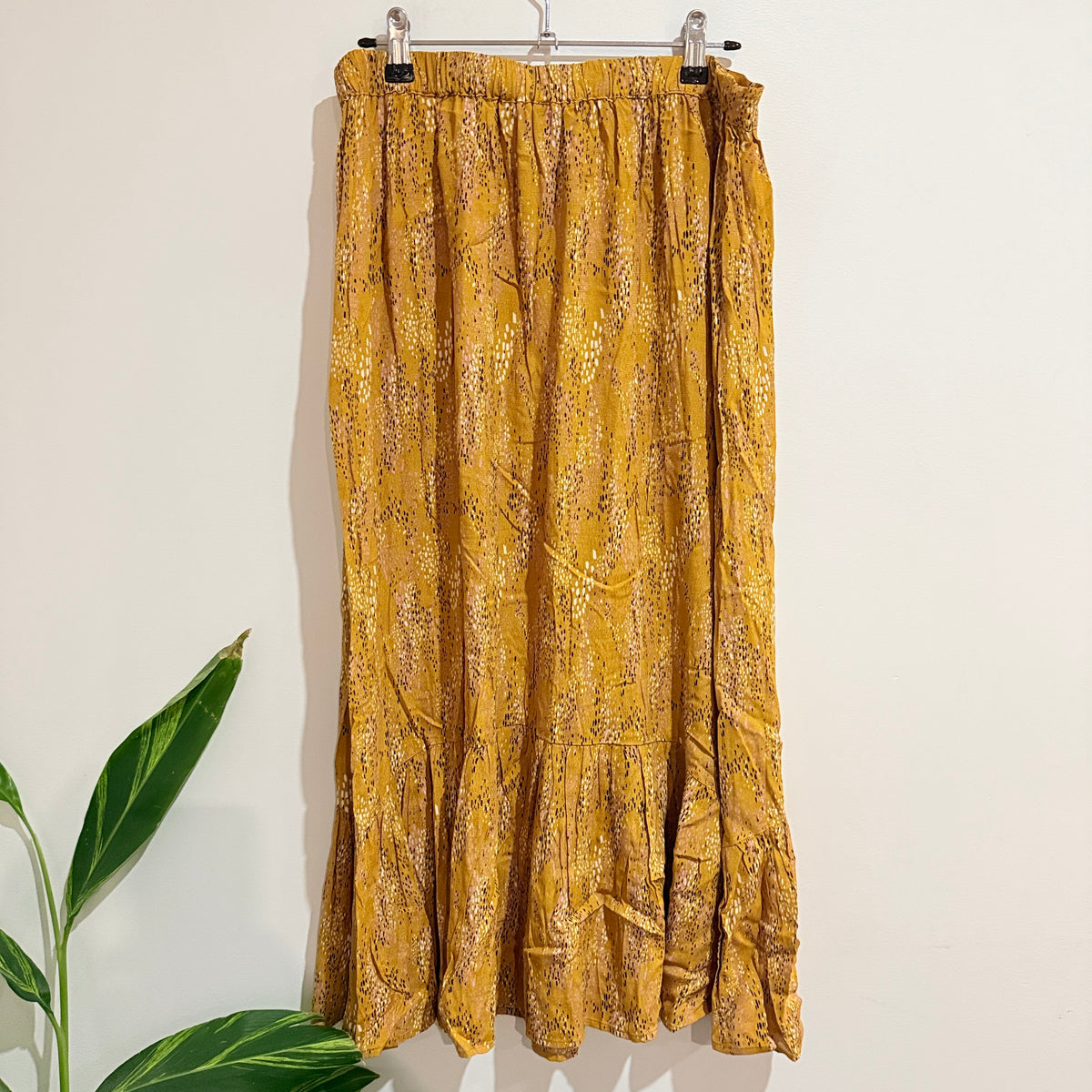 Stella + Gemma Mustard Print Midi Skirt Size 14