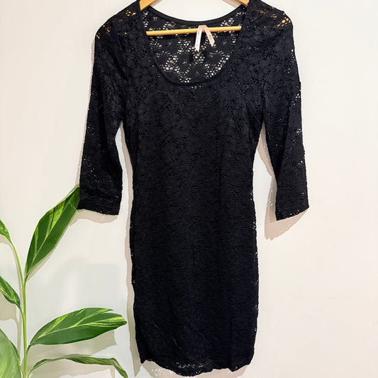 Ally Size M Black Lace Long Sleeve Bodycon Dress