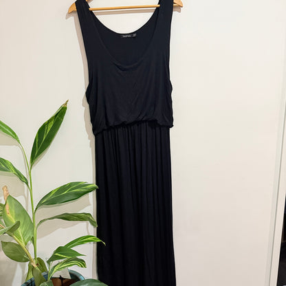 Boohoo Black Sleeveless Maxi Dress Size UK 16