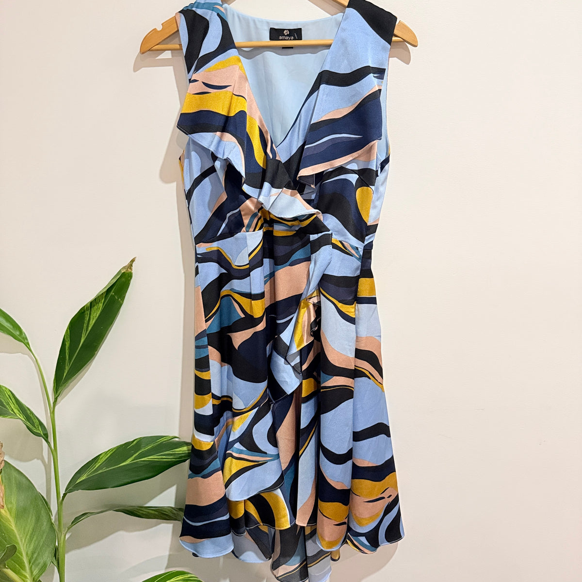 Amaya Blue Print Sleeveless Ruched Dress Size 10