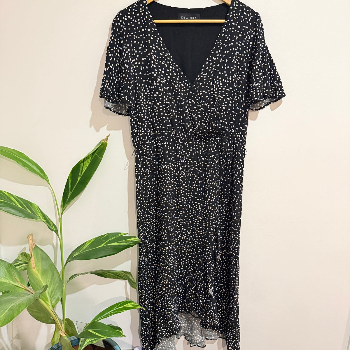 Decjuba Black White Spot Print Wrap Midi Dress Size 14