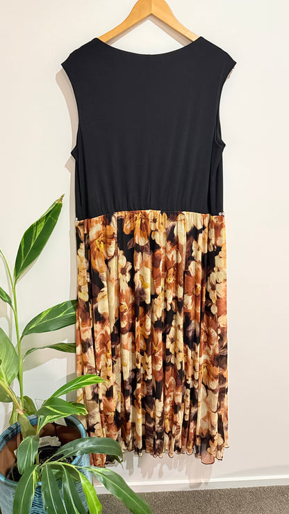 Velvet Fleur Black Floral Pleated Maxi Dress Size 18W