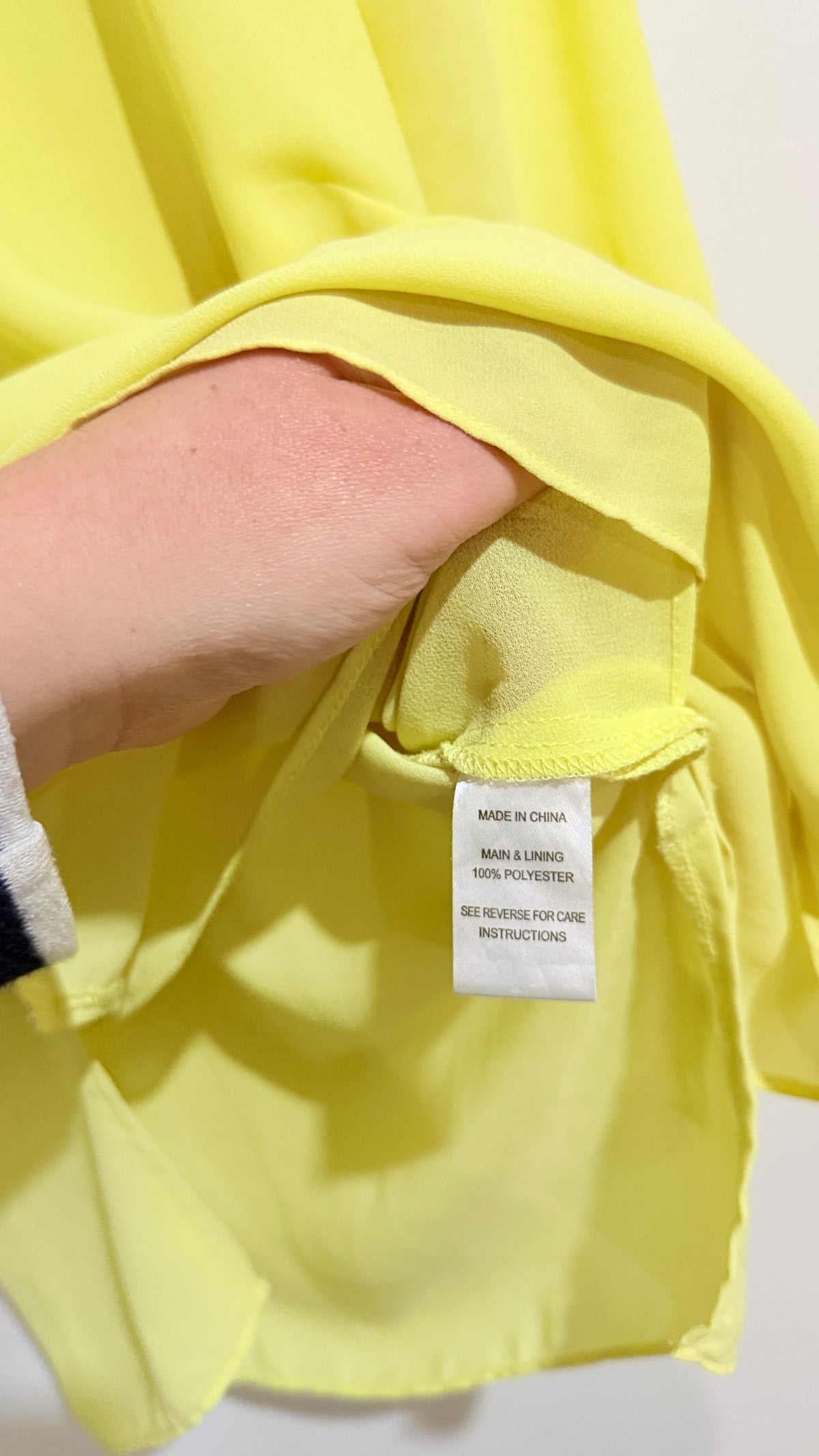 Oliver Black Yellow V-Neck Tie Sleeve Blouse Size 10