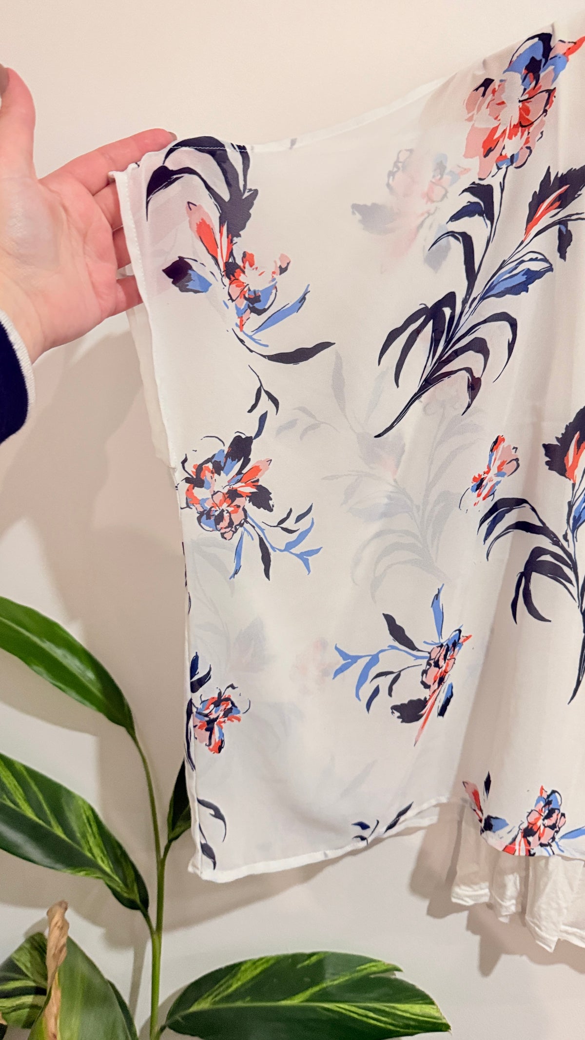 Capture White Floral Print Cold Shoulder Top