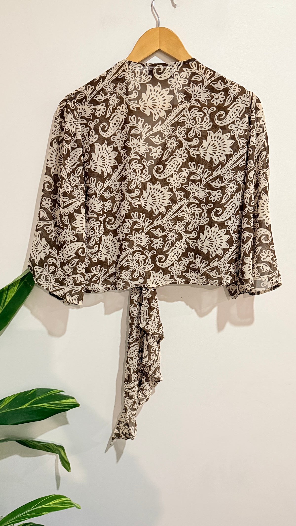 Mirrou Brown Paisley Print Tie Front Blouse Size M/L
