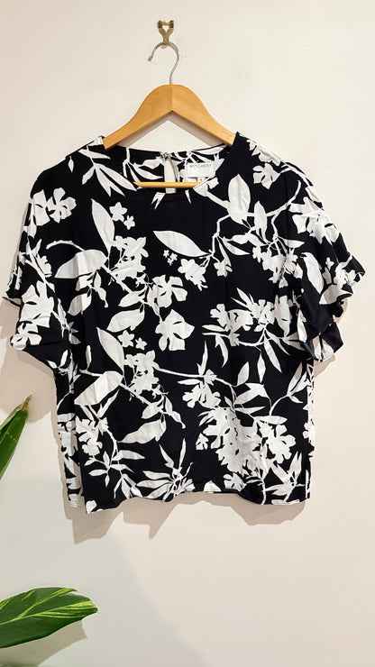 Witchery Black and White Floral Short Sleeve Top Size 10