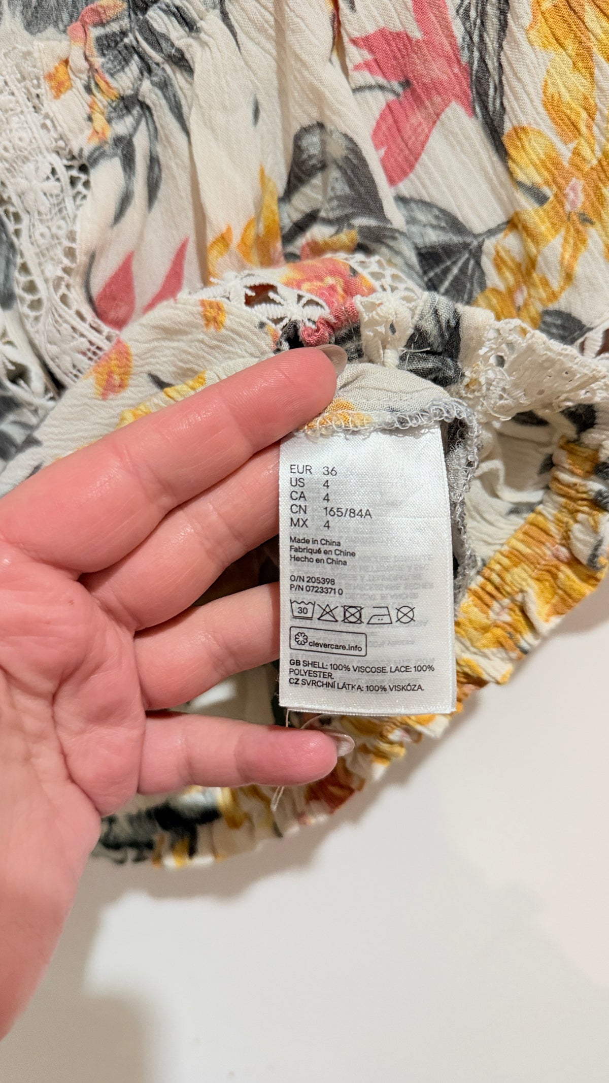 H&M Divided Cream Floral Off Shoulder Crop Top Size 8