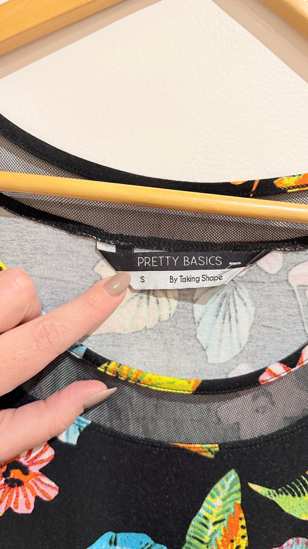 Pretty Basics by Taking Shape Black Tropical Floral Sleeveless Top Size S