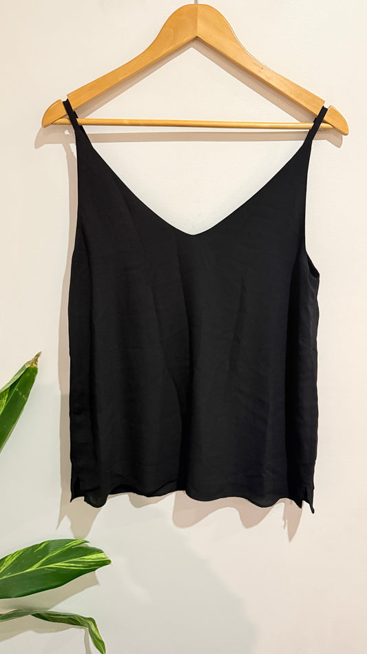 Decjuba Black V Neck Cami Size 10