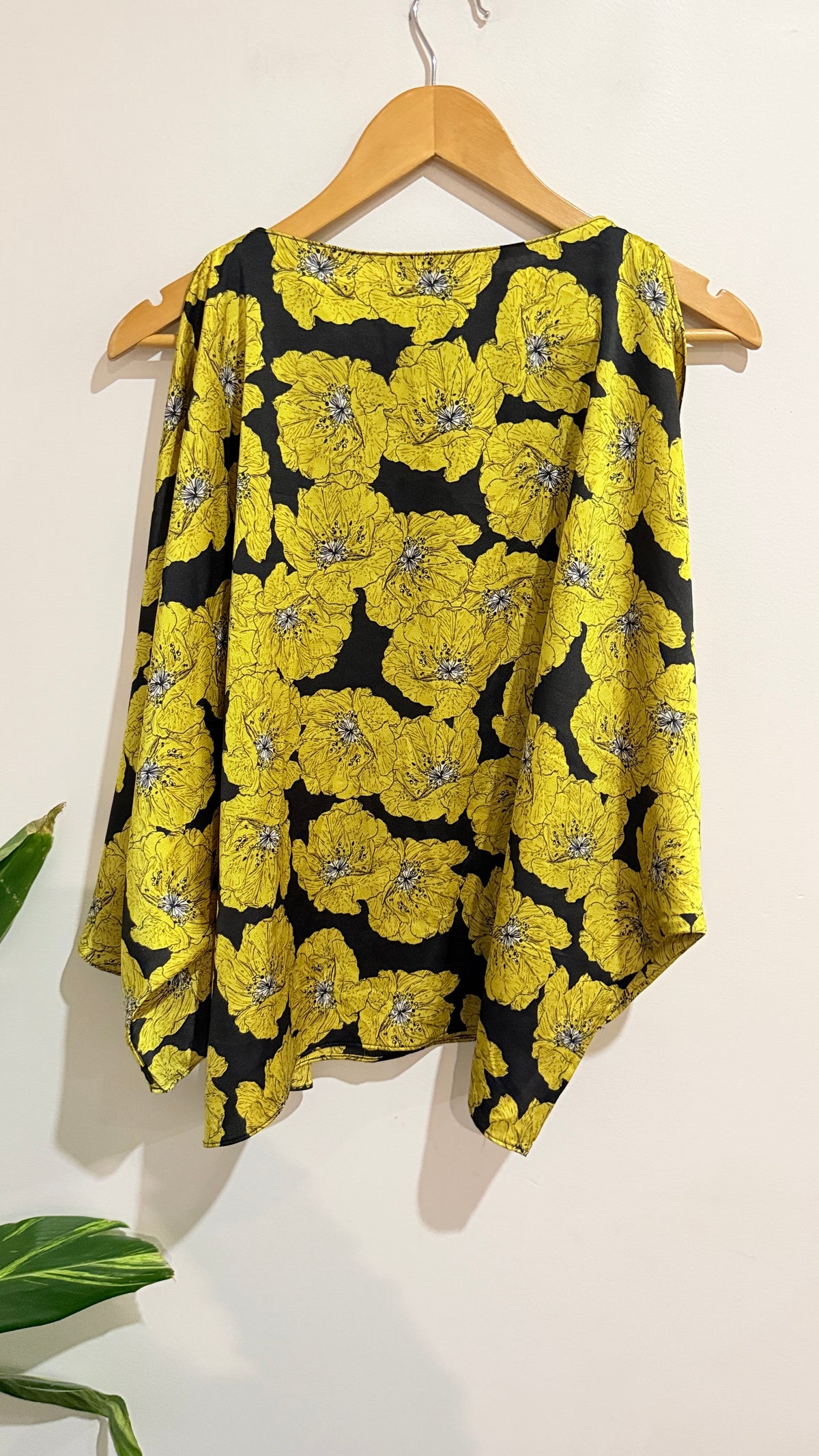 Pagani Yellow Floral Batwing Sleeve Top Size S