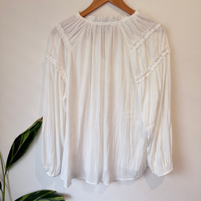 Decjuba White Ruffle Trim V Neck Blouse Size M
