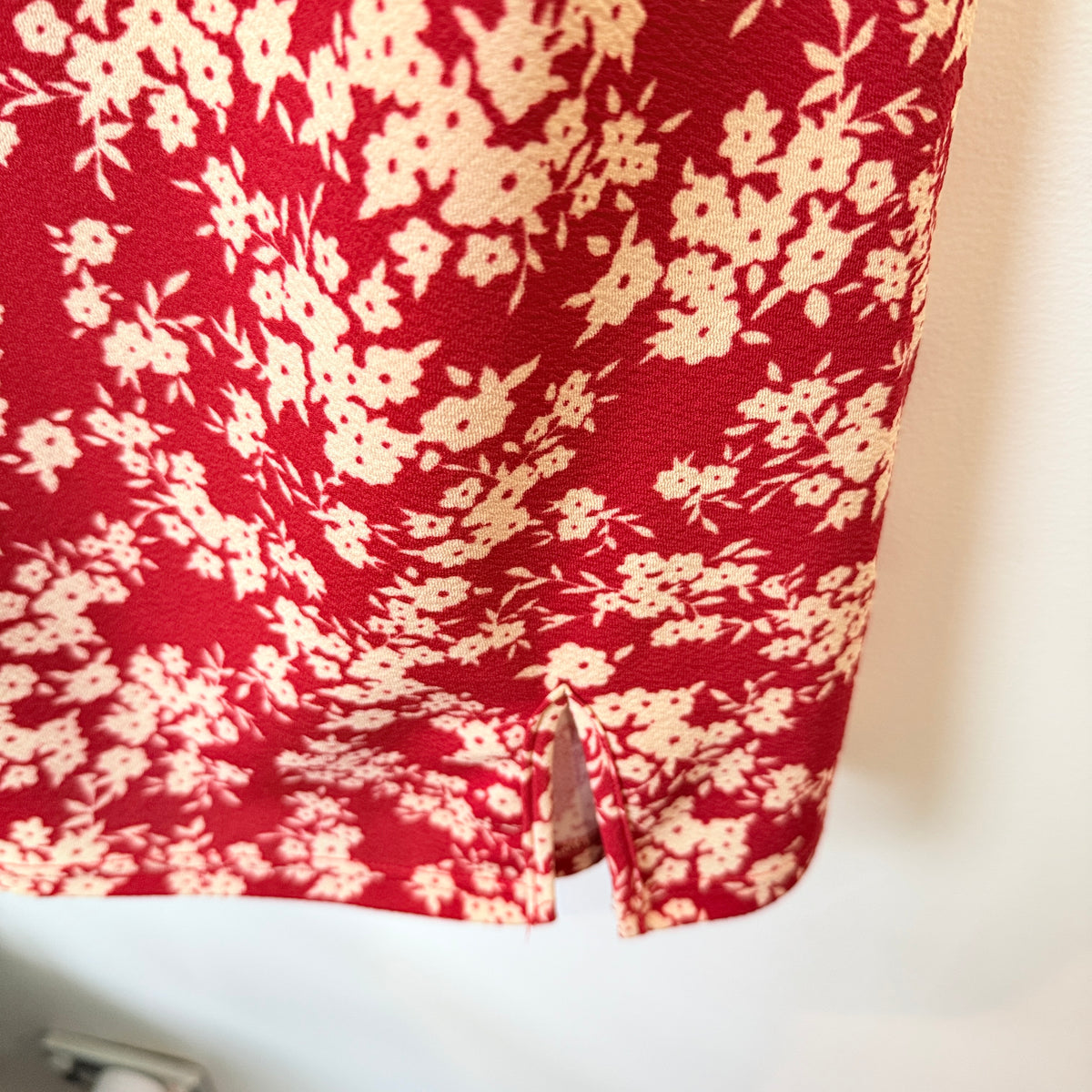 Mirrou Red Ditsy Floral Strappy Mini Dress Size M