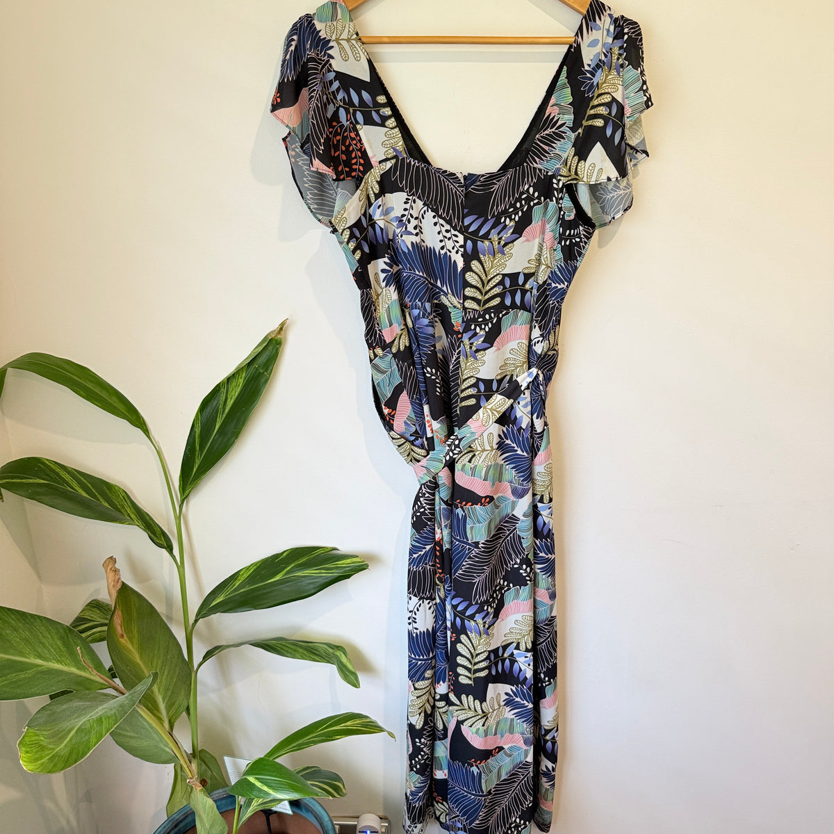 Portmans Navy Tropical Print Jump Suit Size 12
