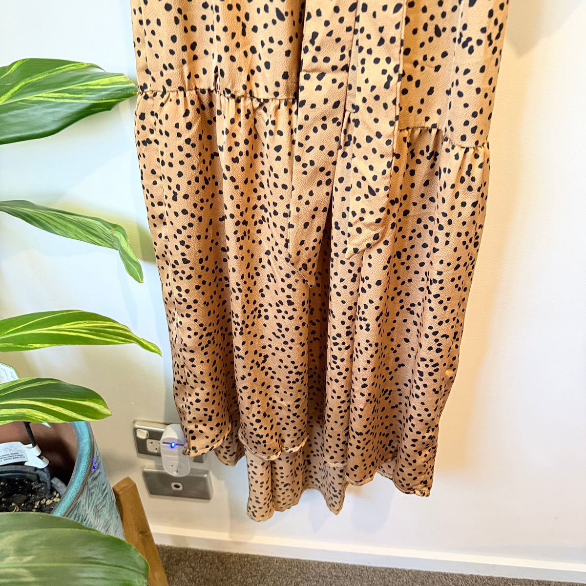 Tan Animal Print Long Sleeve Tiered Midi Dress Size 8