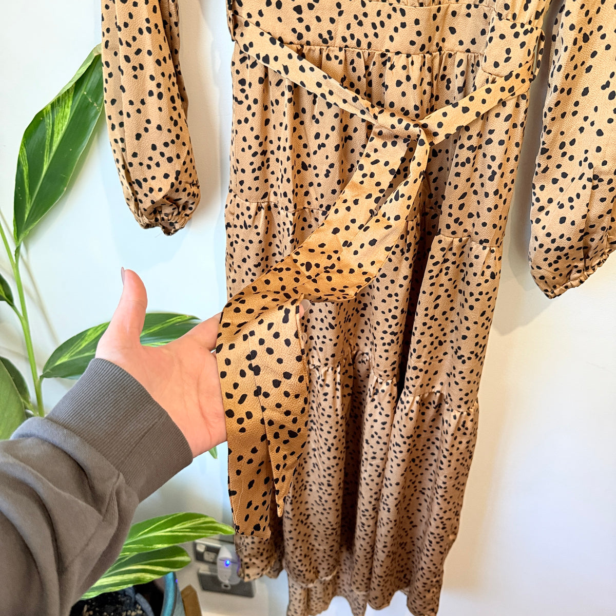 Tan Animal Print Long Sleeve Tiered Midi Dress Size 8