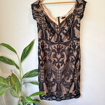 City Chic Black Lace Overlay Cap Sleeve Dress Size S (16)