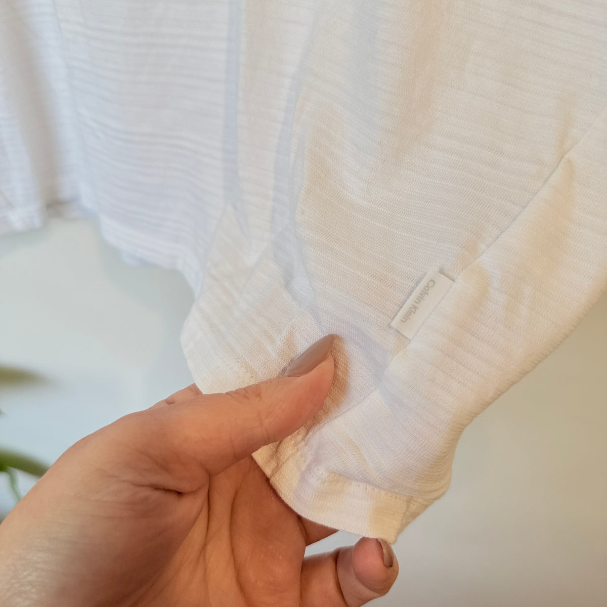 Calvin Klein White V Neck T-Shirt Size M