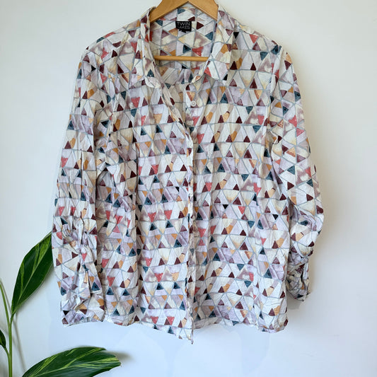 Twin Lakes Triangle Print Shirt Size 22
