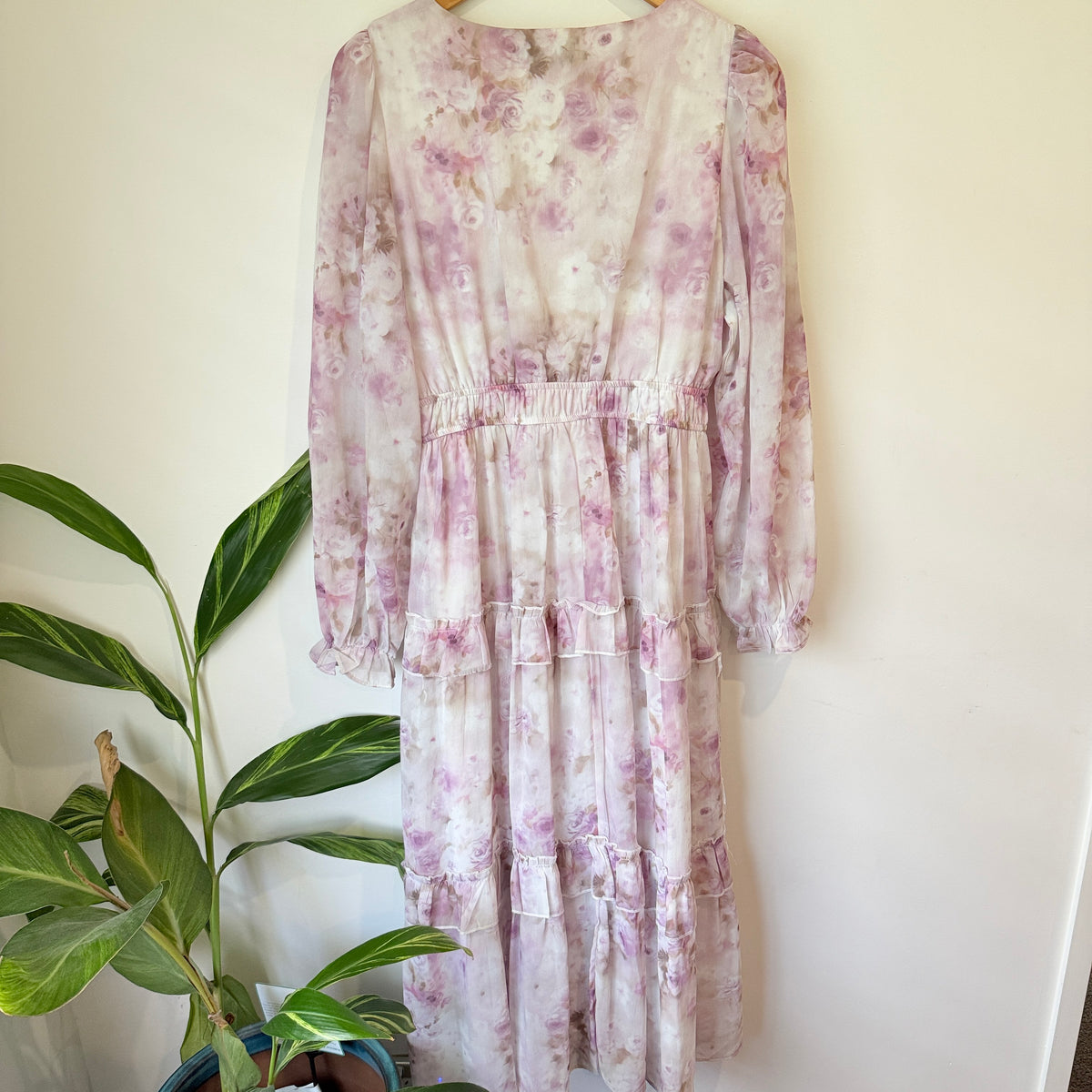 Mirrou Lilac Floral Tiered Midi Dress Size 12