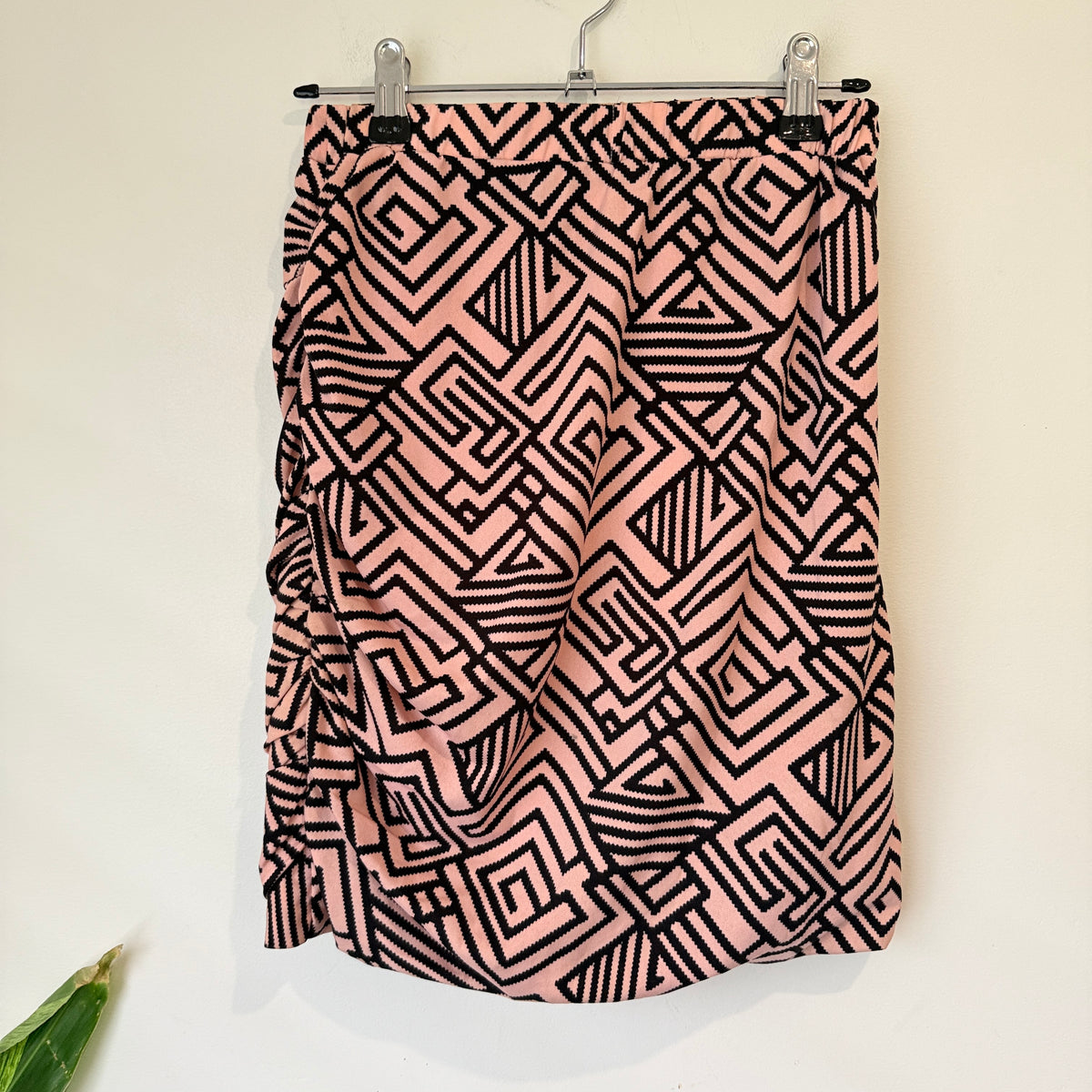 Charlo Pink and Black Geometric Print Skirt Size 8