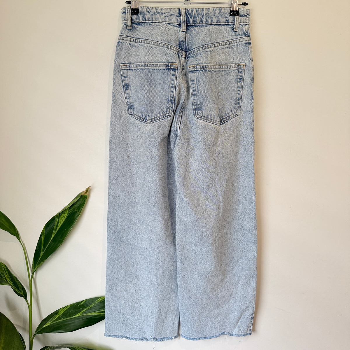Topshop Light Blue Acid Wash Wide Leg Jeans Size 6